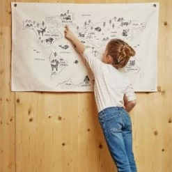 Affiche En Tissu Carte Du Monde -Djeco Magasin affiche en tissu carte du monde 3