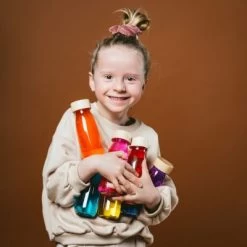 Bouteille Sensorielle Float Rouge -Djeco Magasin bouteille sensorielle float rouge 3