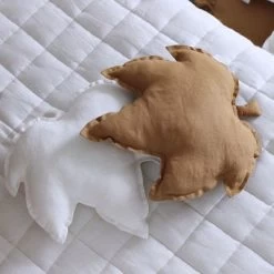 Coussin Feuille D'érable Blanc (43 Cm) -Djeco Magasin coussin feuille d erable blanc 43 cm 4