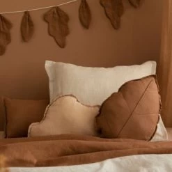 Coussin Feuille Lin Français Noisette 15 Coussin Feuille Lin Français Noisette -Djeco Magasin coussin feuille lin francais noisette 4