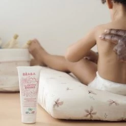 Beaba Crème Hydratante Visage Et Corps à L'huile D'amande Douce Bio (100 Ml) -Djeco Magasin creme hydratante visage et corps a l huile d amande douce bio 100 ml 3