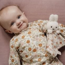 Little Dutch Doudou Plat Lapin Miffy Vintage Flowers 11 Little Dutch Doudou Plat Lapin Miffy Vintage Flowers -Djeco Magasin doudou plat lapin miffy vintage flowers 3