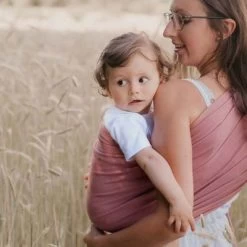 Echarpe De Portage Sling Sans Noeud Tissé En Coton Bio Terracotta -Djeco Magasin echarpe de portage sling sans noeud tisse en coton bio terracotta 3