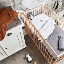 Jollein Housse De Matelas à Langer Spot Storm Grey Gris (50 X 70 Cm) -Djeco Magasin housse de matelas a langer spot storm grey gris 50 x 70 cm 4