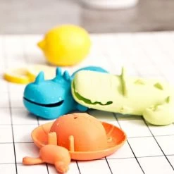 Lilliputiens Jouet De Bain Marius Le Rhinocéros Flotteur -Djeco Magasin jouet de bain marius le rhinoceros flotteur 5