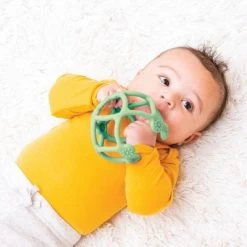 NATTOU Lot De 2 Balles Encastrables En Silicone Vertes -Djeco Magasin lot de 2 balles encastrables en silicone vertes 3