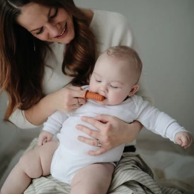 Mushie Lot De 2 Brosses à Dent à Doigt Shifting Sand/Clay 2 Mushie Lot De 2 Brosses à Dent à Doigt Shifting Sand/Clay – Image 2