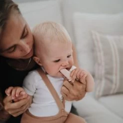 Mushie Lot De 2 Brosses à Dent à Doigt Shifting Sand/Clay 14 Mushie Lot De 2 Brosses à Dent à Doigt Shifting Sand/Clay -Djeco Magasin lot de 2 brosses a dent a doigt shifting sand clay 6