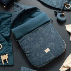 Nid D'ange Passe Sangle En Coton Bio Gold Bubble Night Blue (90 Cm) -Djeco Magasin nid d ange passe sangle en coton bio gold bubble night blue 90 cm 3