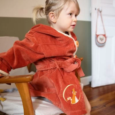 Peignoir Panda Roux Terracotta Personnalisable (2-4 Ans) 2 Peignoir Panda Roux Terracotta Personnalisable (2-4 Ans) – Image 2