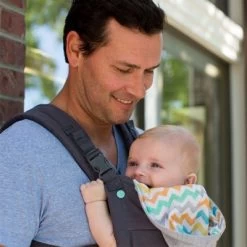 Infantino Porte Bébé Cuddle Up -Djeco Magasin porte bebe cuddle up 9