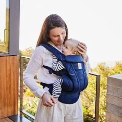 Ergobaby Porte Bébé Omni Breeze Bleu Nuit -Djeco Magasin porte bebe omni breeze bleu nuit 3