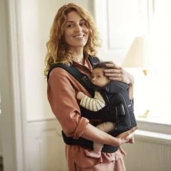 BabyBjörn Porte Bébé One Noir -Djeco Magasin porte bebe one noir 6