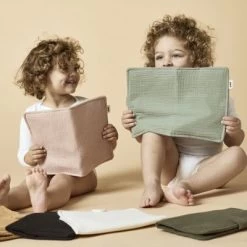 Protège Carnet De Santé Amande -Djeco Magasin protege carnet de sante amande 3