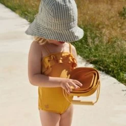 Liewood Seau De Plage Abelone Peppermint Garden Green 5 Liewood Seau De Plage Abelone Peppermint Garden Green -Djeco Magasin seau de plage abelone peppermint garden green 3